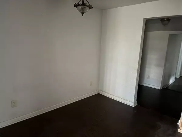 Kennedale, TX 76060,413 W Kennedale Parkway