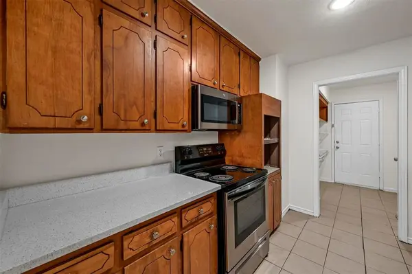 Irving, TX 75060,939 Lindy Court