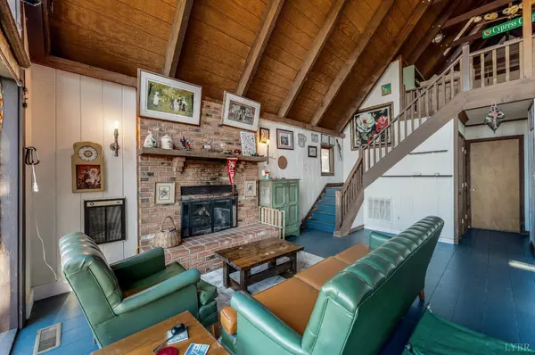 Lynchburg, VA 24504,819 Cresthill RD