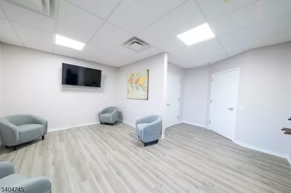 Hackensack City, NJ 07601,341-345 Essex St