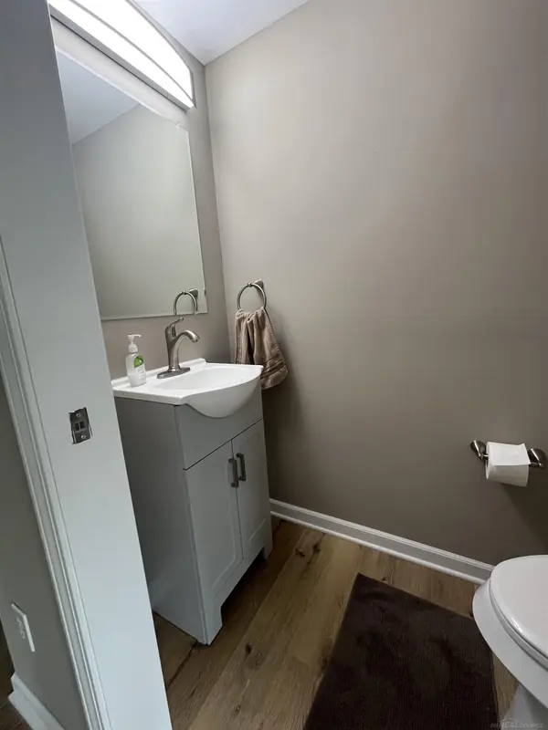 26561 Tucker ST, Harrison Twp, MI 48045