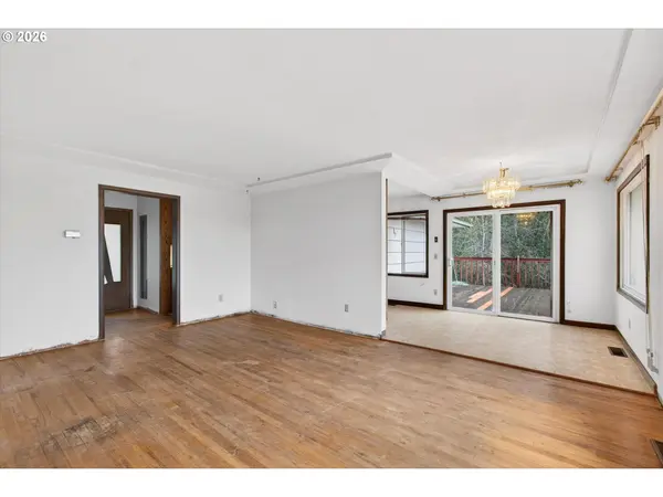 Longview, WA 98632,919 CASCADE DR