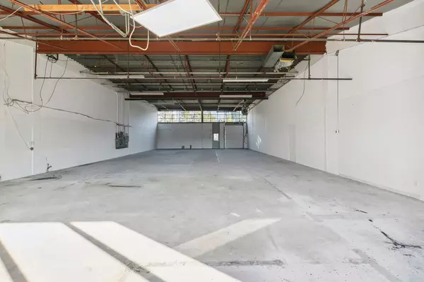 Toronto C15, ON M2J 1P3,280-422 Consumers RD #19