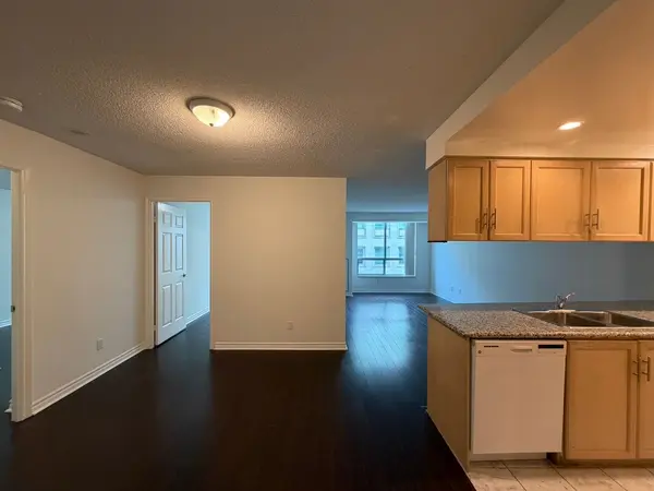 Toronto C01, ON M5H 4C9,168 Simcoe ST #1002