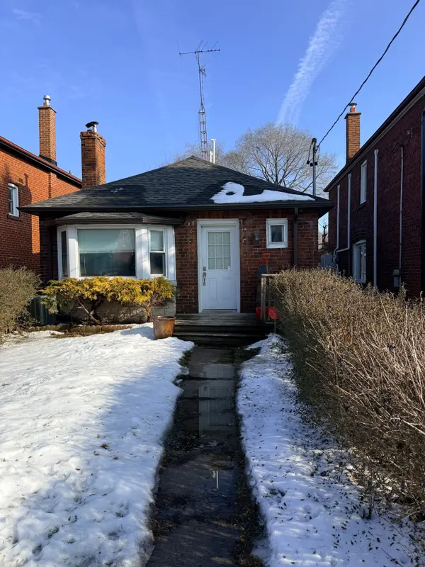 63 Billings AVE, Toronto E01, ON M4L 2S3