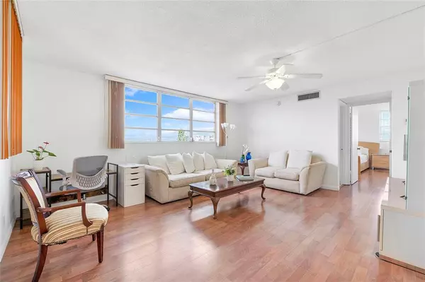 Hollywood, FL 33020,1811 Jefferson St #708