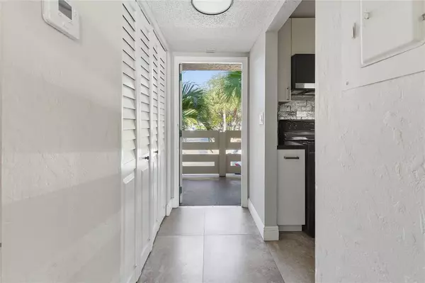 Coral Springs, FL 33065,3218 NW 103rd Ter #202B