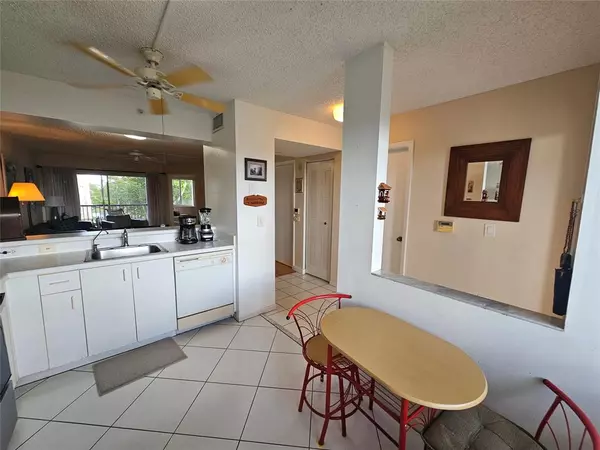 Tamarac, FL 33321,9525 Weldon Cir #410