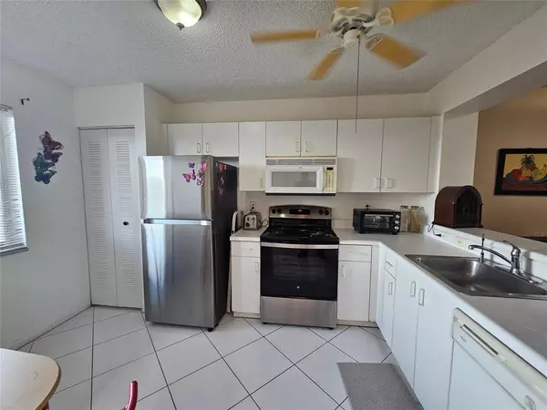 Tamarac, FL 33321,9525 Weldon Cir #410