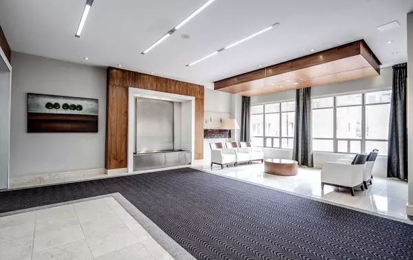 Markham, ON L3T 0A6,39 Galleria Pkwy #719