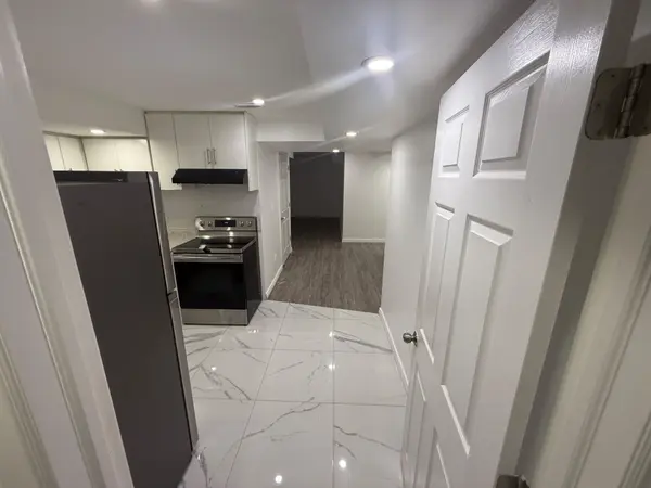 Brampton, ON L6P 4J7,14 Jaypeak RD #BSMT