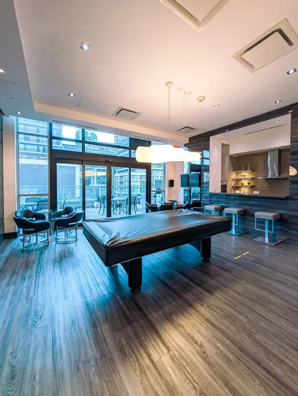 Toronto W06, ON M8V 0G1,33 Shore Breeze DR #LPH3802