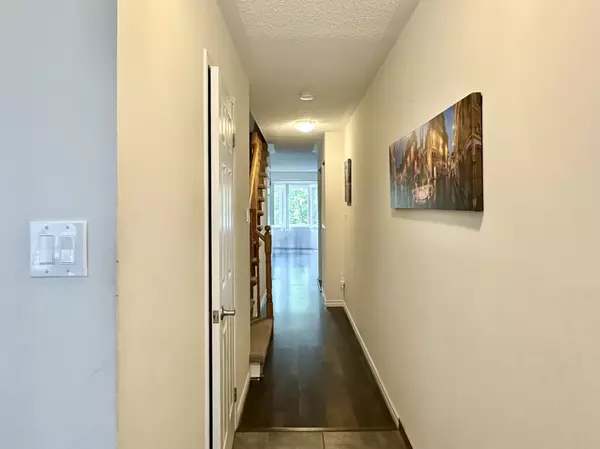 Mississauga, ON L5M 6Z5,4600 Kimbermount AVE #39