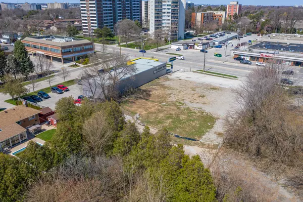 Burlington, ON L7R 3M1,480 Guelph Line