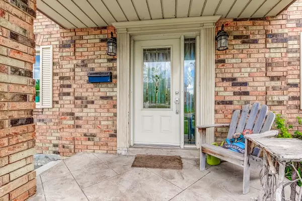 Brampton, ON L6Z 4C5,13 Petworth RD