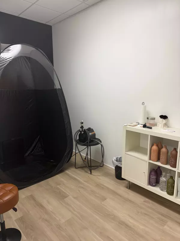 Tillsonburg, ON N4G 3P9,169 Broadway N/A