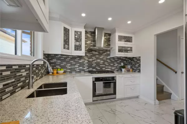 Hamilton, ON L8T 4N2,116 Boston CRES