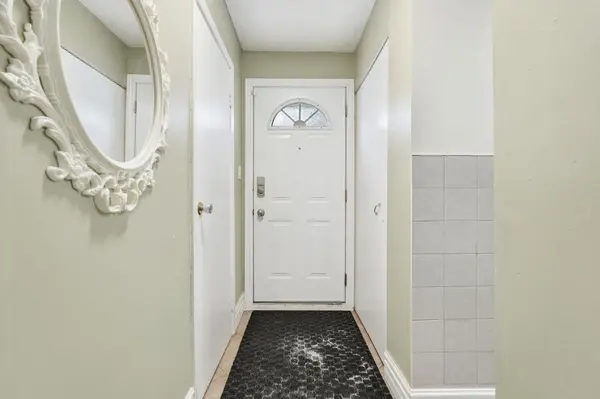 Hamilton, ON L9B 1R6,1440 Garth ST #30