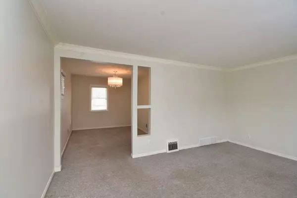 Hamilton, ON L8H 6A9,180 Adair AVE N