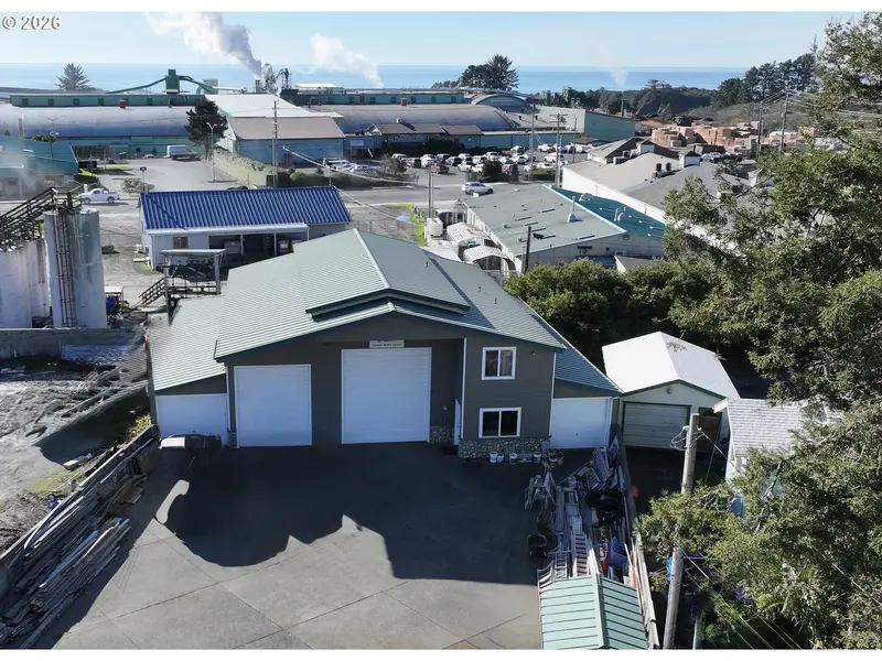 765 Cottage, Brookings, OR 97415