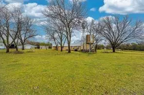 1717 Pipeline Road, Cleburne, TX 76033
