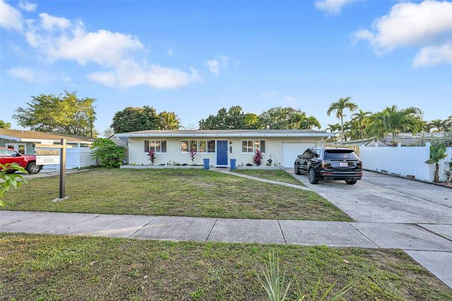 5708 NW 24th St, Margate, FL 33063