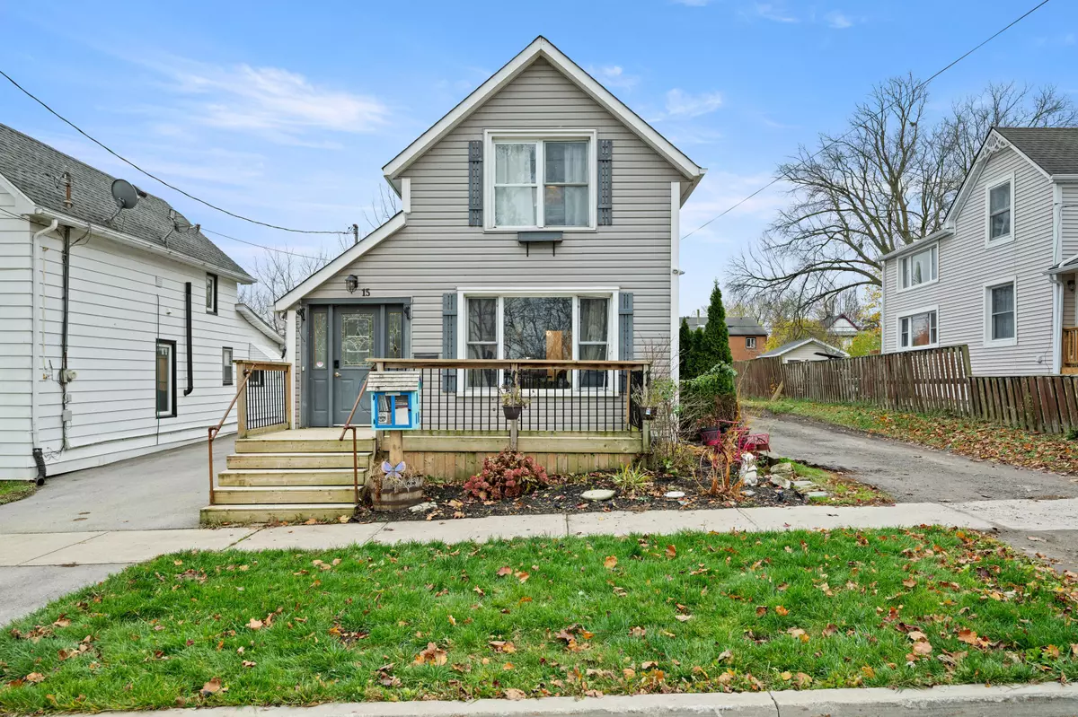 Fort Erie, ON L2A 2V1,15 Phipps ST