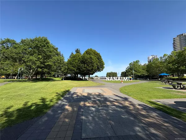 Nanaimo, BC V9R 3H7,55 Comox Rd