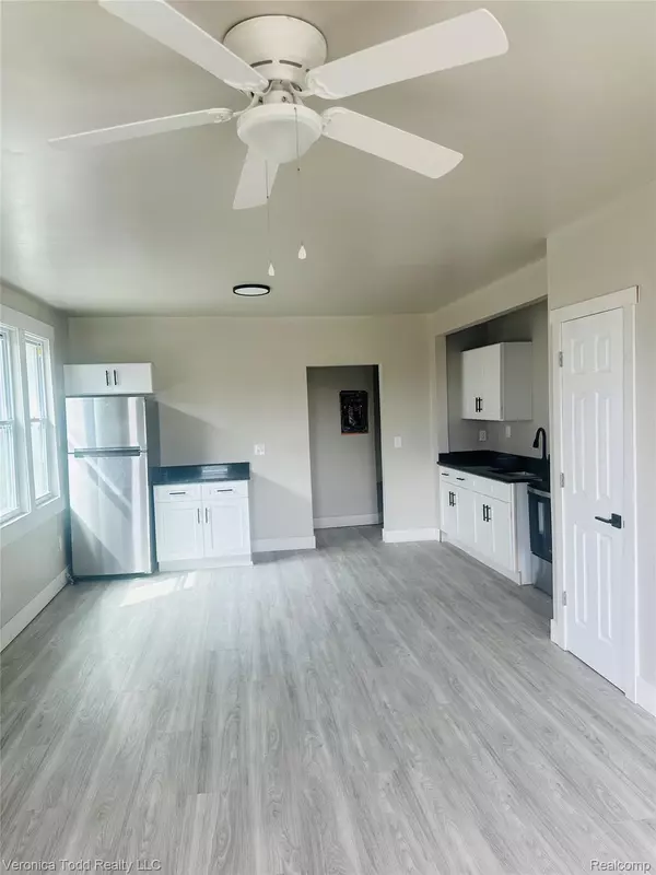 Detroit, MI 48206,3734 Atkinson Unit 2 ST