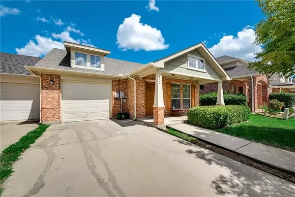 Grand Prairie, TX 75052,952 Bentwood Trail