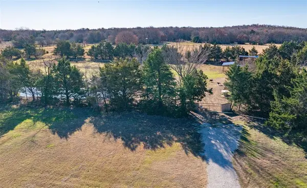 Gainesville, TX 76240,660 County Road 2184