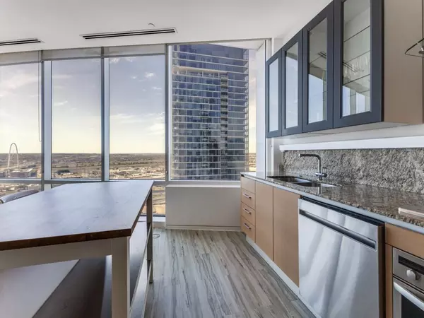 Dallas, TX 75219,2430 Victory Park Lane #2301