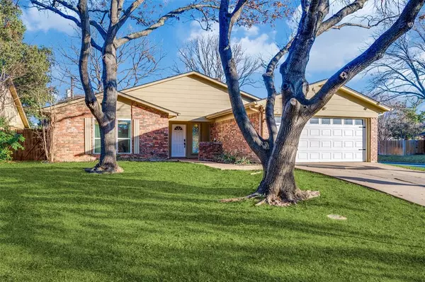 3700 Wedgworth Road S, Fort Worth, TX 76133