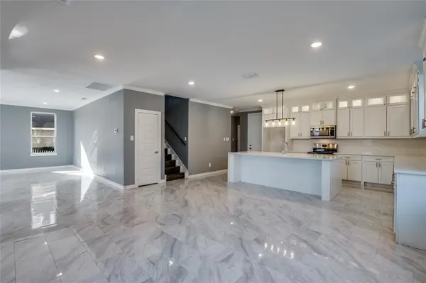 Lancaster, TX 75146,301 S Stewart Avenue