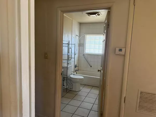 Malakoff, TX 75148,1206 - 1208 W Royall Boulevard