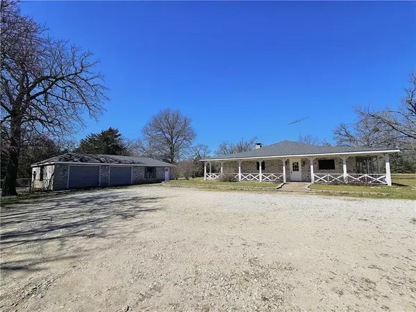 Groesbeck, TX 76642,1596 LCR 800