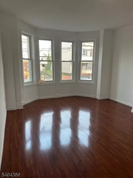 Newark City, NJ 07103,247 S 8Th St #1