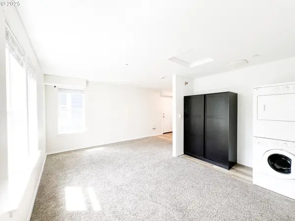 Portland, OR 97216,132 SE 119TH AVE #5