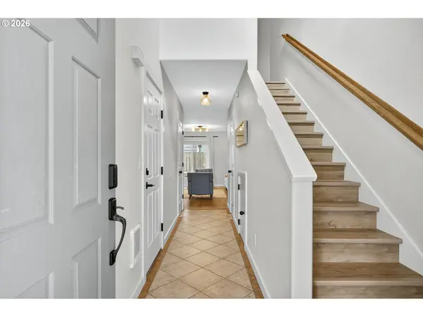 Newport, OR 97365,929 NW SPRING ST