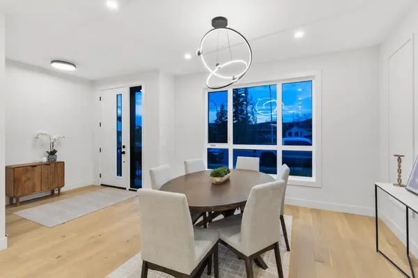 Calgary, AB T3B 1Y2,7722 46 AVE NW