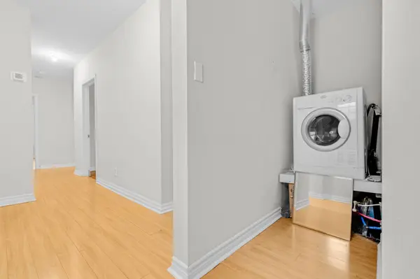 Toronto C08, ON M5A 2A2,345 Dundas ST E #Upper