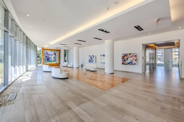 Toronto C15, ON M2J 0A9,70 Forest Manor RD #206