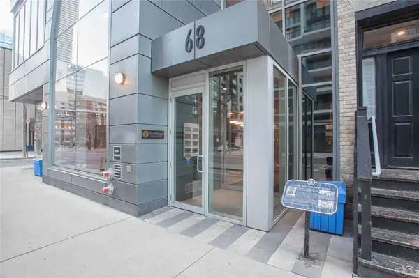 Toronto C08, ON M5B 1B4,68 Shuter ST #1607