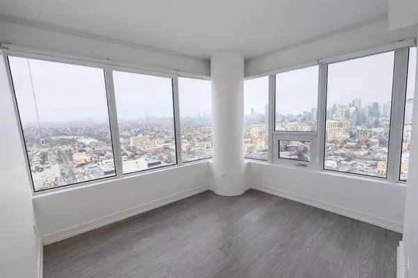 Toronto C01, ON M6K 3S4,19 Western Battery RD #3219