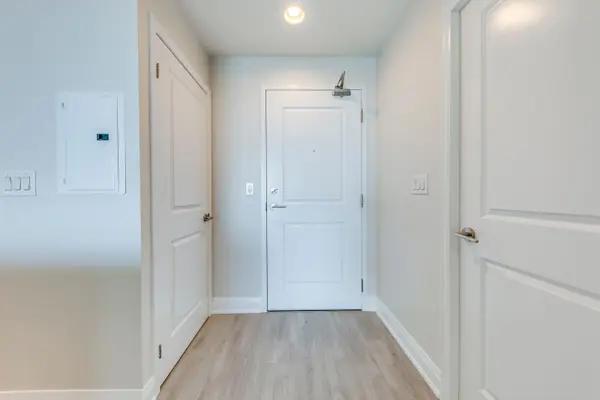 125 Western Battery RD #2508, Toronto C01, ON M6K 3R8