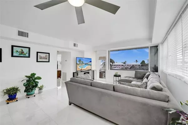 Fort Lauderdale, FL 33316,1900 S Ocean Dr #301