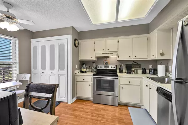 Deerfield Beach, FL 33064,4570 NW 18th Ave #604