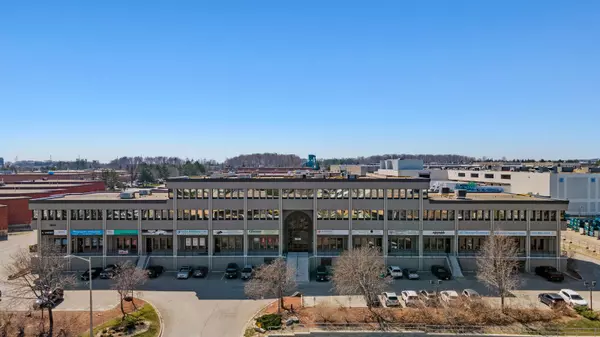 Richmond Hill, ON L4B 3M4,9040 Leslie ST #301