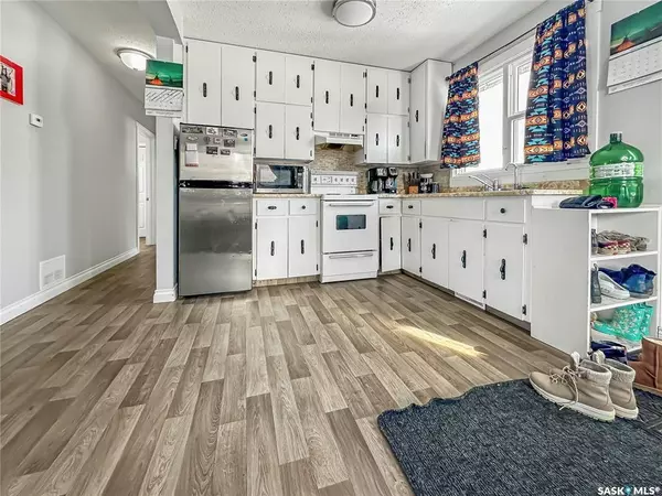 Whitewood, SK S0G 5C0,509 5th AVENUE