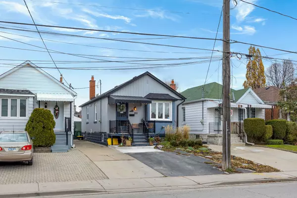 47 Ronald AVE, Toronto W04, ON M6E 4M8